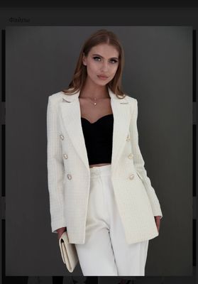 Стильный пиджак Divine Brand