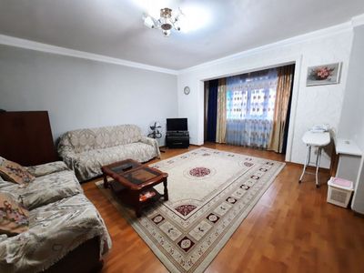 Сдается 3 х ком Метро Ойбек. Улица Чехова. 60 школа
