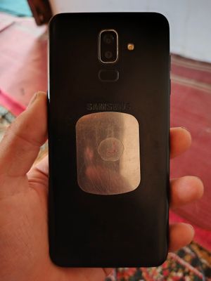 Samsung Galaxy J8