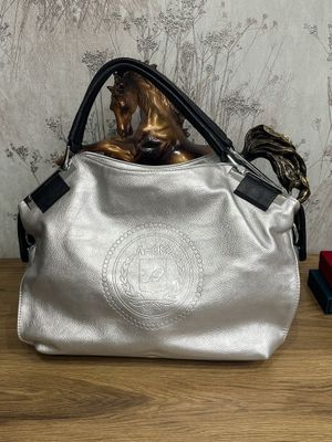 Продается большая и красивая сумка