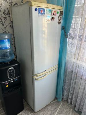 Продам холодильник Samsung
