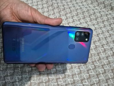 Galaxy A 21s ishlatilgan. Xotirasi 64/32