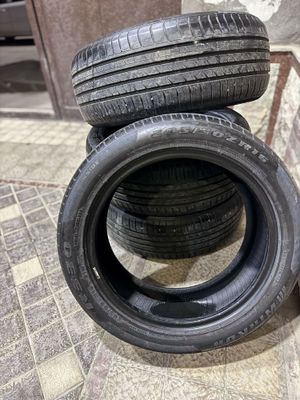 Комплект шин , запас хода 45.000+