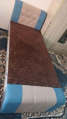 Krovat ,yumshoq mebel 2 ta
