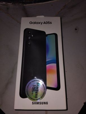 Samsung a 05 s telfon