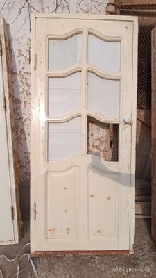 Ени 88 см бийиклиги 198 см жагдайы жаксы топсалары менен. топса айнала
