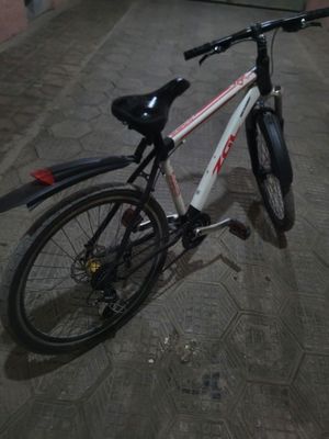 Velosped holti tiniq
