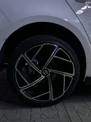 Bentley diska balon R18