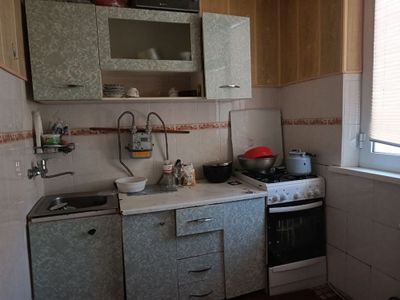 Sheriklikka qizlarga kvartera bor oʻqydigan ishlaydigan yaxshi qizlarg