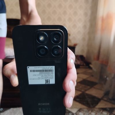 Продаю телефон HONOR X8B 128 г срочно