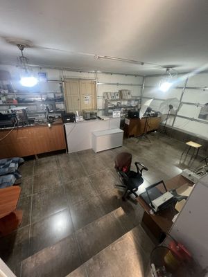 Arenda office qib ishlatsa boladi CARGO yonida