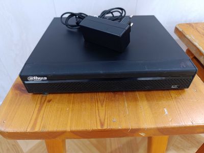 Продам DVR 8 канальный Dahua