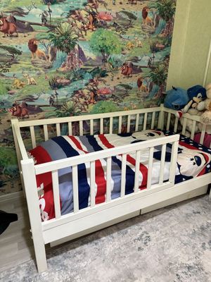 Кровать детская из дерева