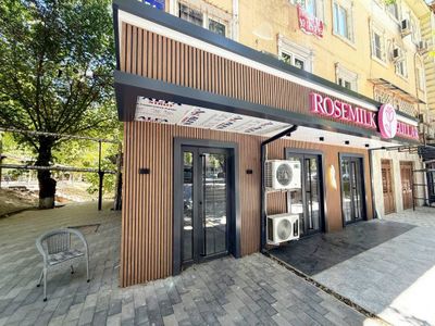 2 квартал / Бунёдкор 50м2 нежилое продаётся