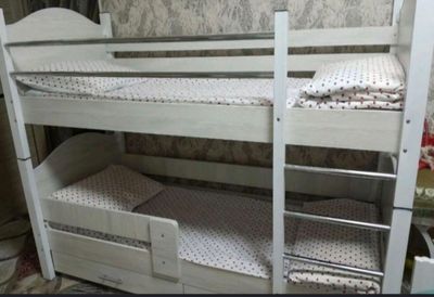 2qavatli bolalar karovati
