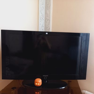 Телевизор 43 дюйма