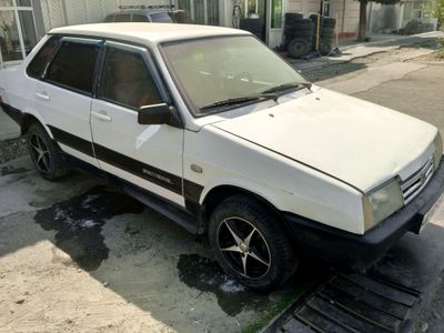 ваз 2109 срочна сотилади