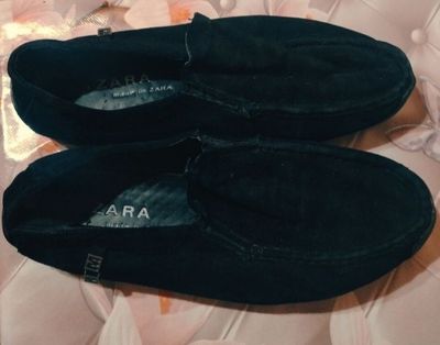 Туфли замшевые, мужские ZARA,41размер,45000сум..