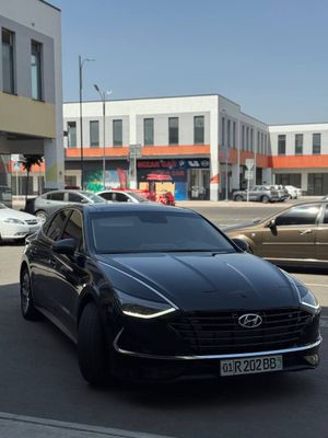 Hyundai Sonata 2.0