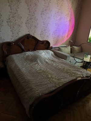 Мебель в спальню (трюмо, шкаф, 2 тумбочки, кровать)