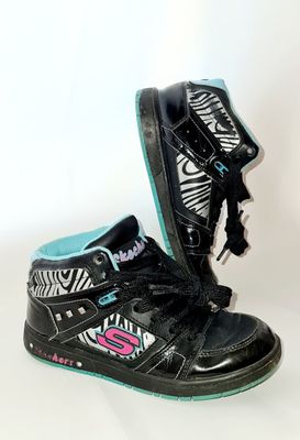 Крососвки Skechers Monster High