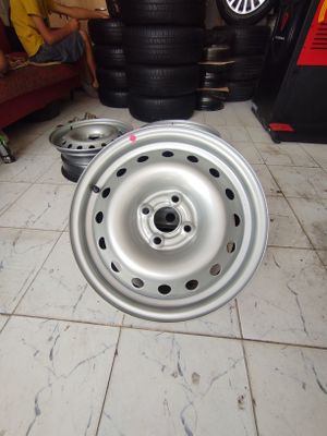 Nexia 3 stalnoy R15 diska sotiladi
