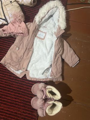 Детская куртка и сапоги зимние на девочку