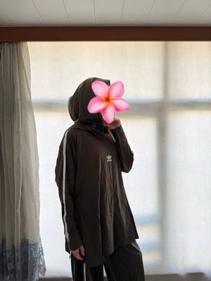 Adidas dvoyka ayollar uchun
