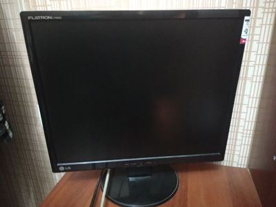 Lg Монитор клавиатура мышь Lg monitor klavitura mishka