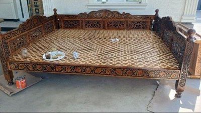 Сури тапчан карават