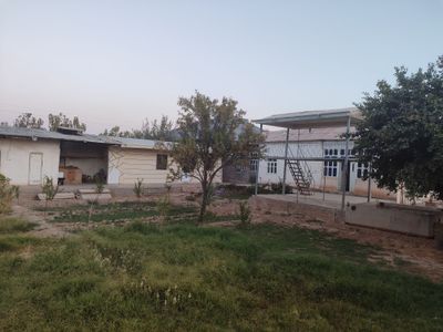 16 sotixli Hovli uy sotiladi