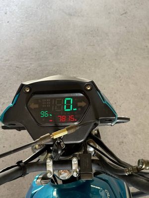 Moto moped alfa lyuks