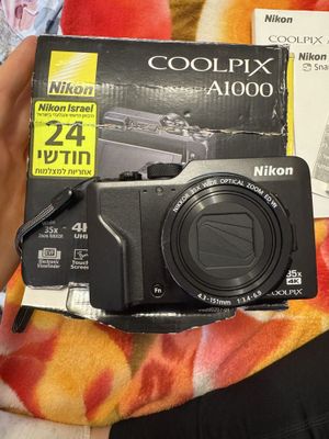 Полу профессиональный фотоаппарат Nikon