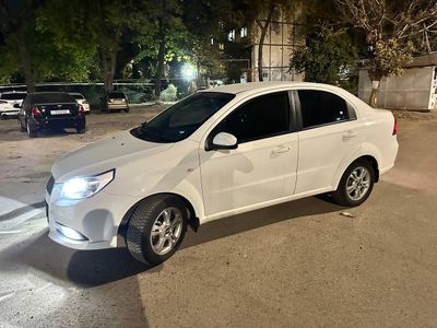 Nexia 3 srochna sotiladi