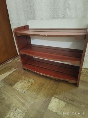 Продаю б/у тумбу для обуви