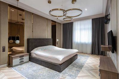 891* Сдается Шикарная Квартира В центре Города