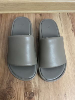 Летние тапочки на платформе H&M 37 р ,большемерки