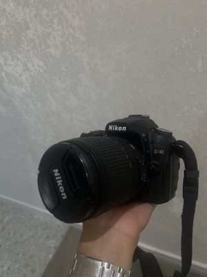 Nikon D90 + 18–105mm Kit – отличное состояние