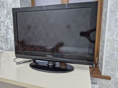 Продаётся телевизор Samsung 42