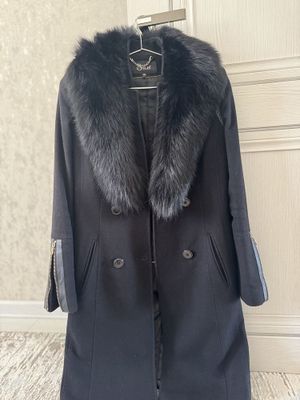 Palto SELIN firma 36 razmer