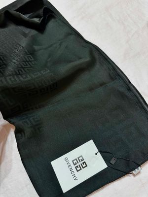 GIVENCHY brandidan lux platok