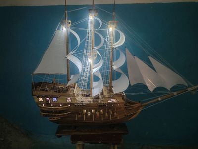 Корабль ручной работы