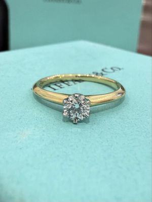 NEW Кольцо с бриллиантом Tiffany & Co 0,28 ct.