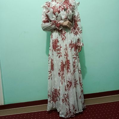 yangi kòylak umuman kiyilmagan