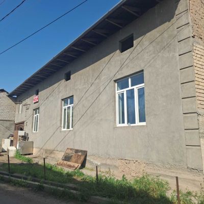 Uchastka sotiladi xonobod 4.6 sotiq rayon(sergeli)