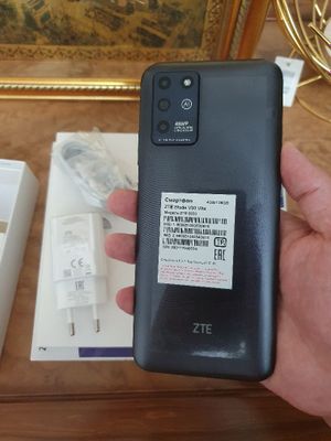 Srochna Prodam Sotiladi ZTE Blade V30 4/128Gb Black 4G Original yengi