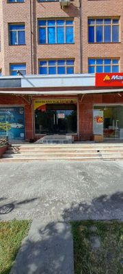 Magazin ijaraga beriladi.