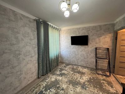 Сдается 2х комнатная квартира С обстановкой В горде Алмалыке