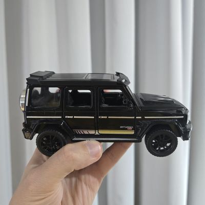 Моделька 1:32 Mercedes-AMG G63 Brabus 700