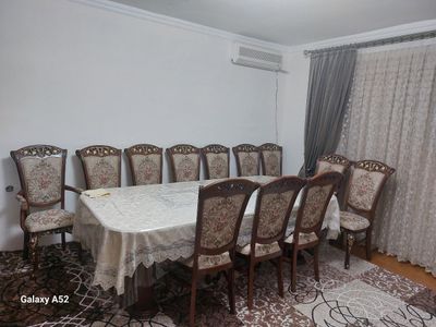 Стол и стул на 12 персон